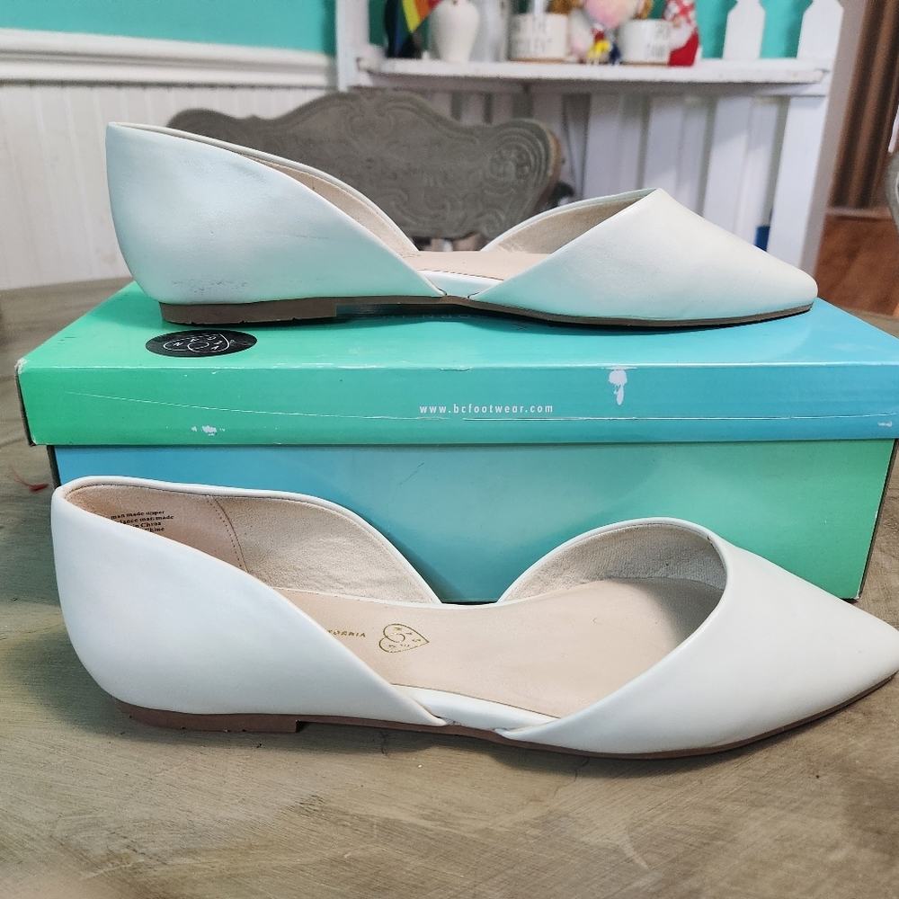 NWT BC white flats size 9.5 - Picture 2 of 5